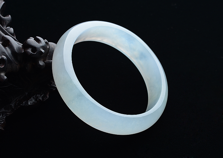 (超值推荐)冰种晴水手镯（56.7mm）