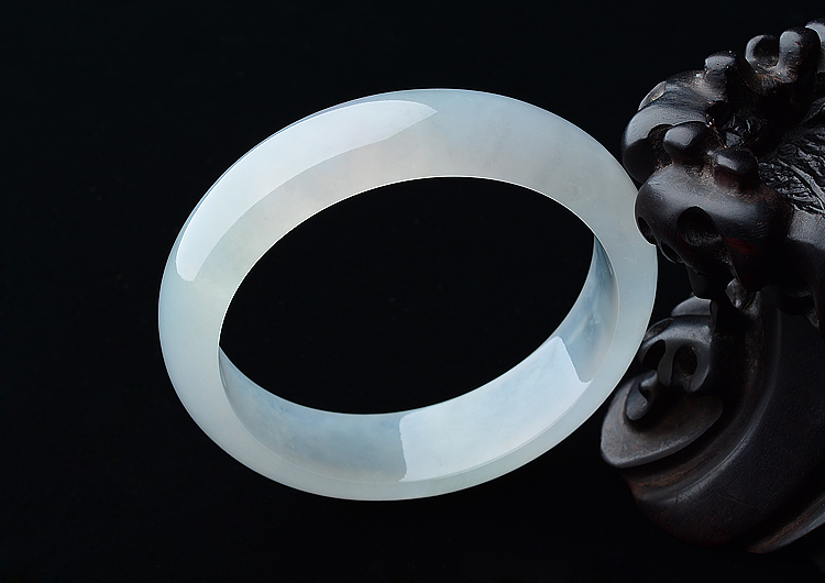 (超值推荐)冰种晴水手镯（56.7mm）