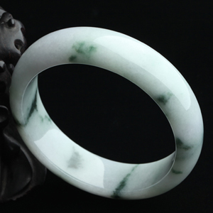 (超值推荐)糯冰种飘花手镯（57mm）