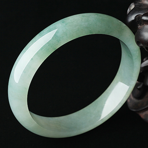 (超值推荐)冰种晴水飘花手镯（58.7mm）