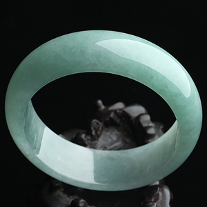 糯冰种晴水手镯（58mm）