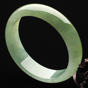 冰种晴水略带黄翡手镯(58.6mm)