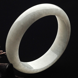 糯冰种淡晴水手镯(54.7mm)