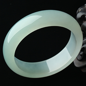 (超值推荐)冰种淡晴水手镯（58.6mm）