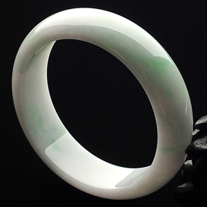 糯冰种飘翠手镯(59.1mm)