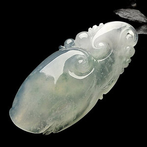 冰种略飘花如意挂件