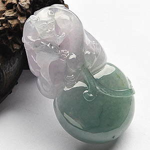 糯冰种紫罗兰晴水螭龙如意挂件