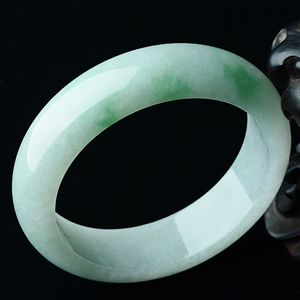 (超值推荐)糯冰种晴水飘翠手镯（57mm）