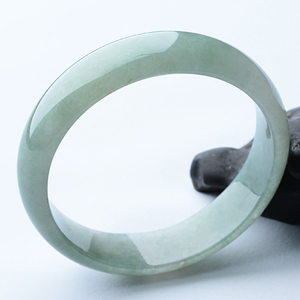 (超值推荐)糯冰种晴水手镯（57.5mm）