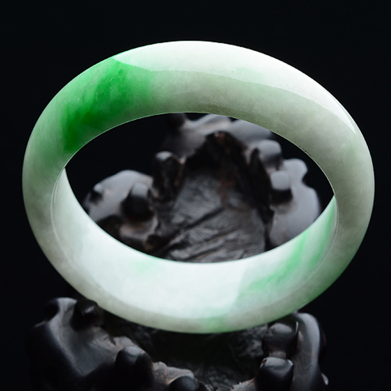 (超值推荐)糯冰种白底青贵妃镯（52.5mm-47.5mm）