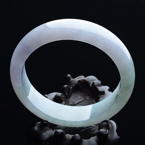 （超值推荐）糯冰种春带彩手镯（59.5mm）