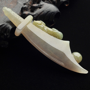 糯冰种褐黄翡玉刀挂件