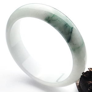 糯冰种飘花手镯(60.4mm)