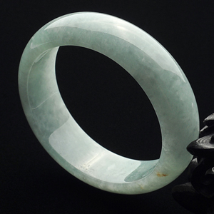 糯冰种晴水贵妃镯(55.7mm-51.3mm)