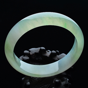 （超值推荐）冰种绿晴水略飘翠手镯（58.5mm）