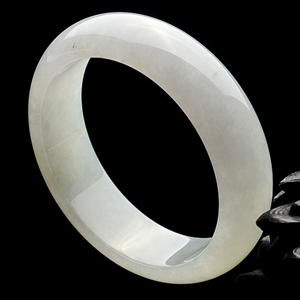 糯冰种淡晴水手镯(54.3mm)