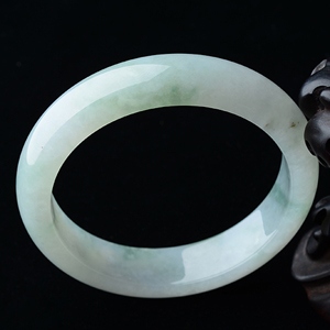 (超值推荐)冰种飘花手镯（58mm）
