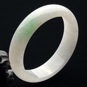 糯冰种飘绿花手镯(58.2mm)