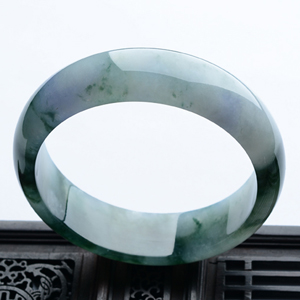 (超值推荐)糯冰种紫罗兰飘花手镯（57mm）