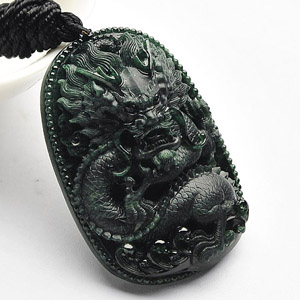 (超值推荐)冰种墨翠龙牌挂件