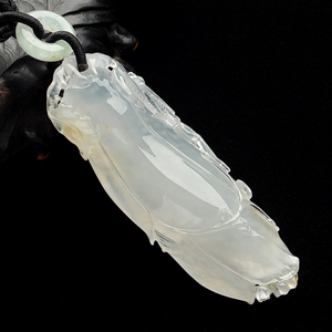 冰种淡晴水玉兰花挂件