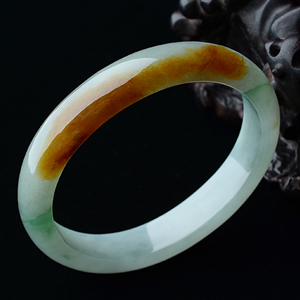 (超值推荐)糯冰种飘花带黄翡贵妃镯（54.3mm-48.8mm）