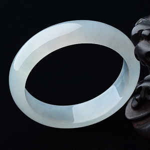 (超值推荐)冰种晴水手镯（56.7mm）