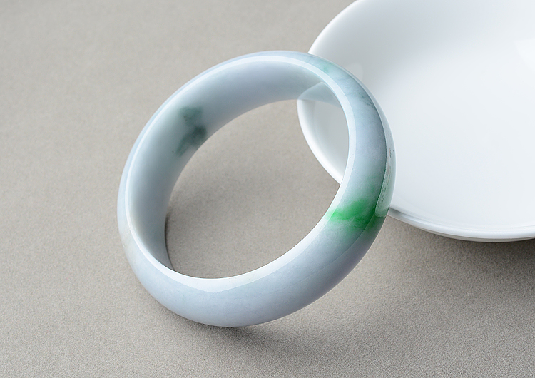 糯冰种春带彩手镯（59.3mm）