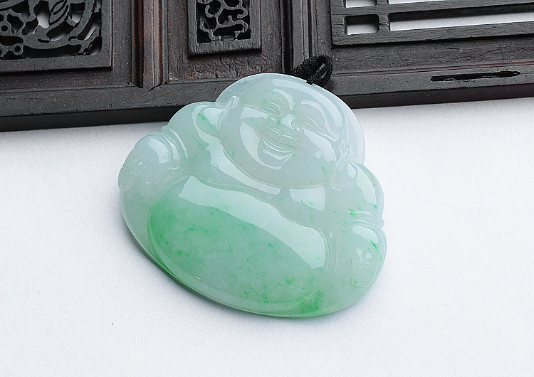 糯冰种飘翠玉佛挂件