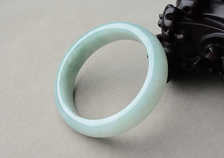 糯冰种晴水飘花手镯（56.8mm）