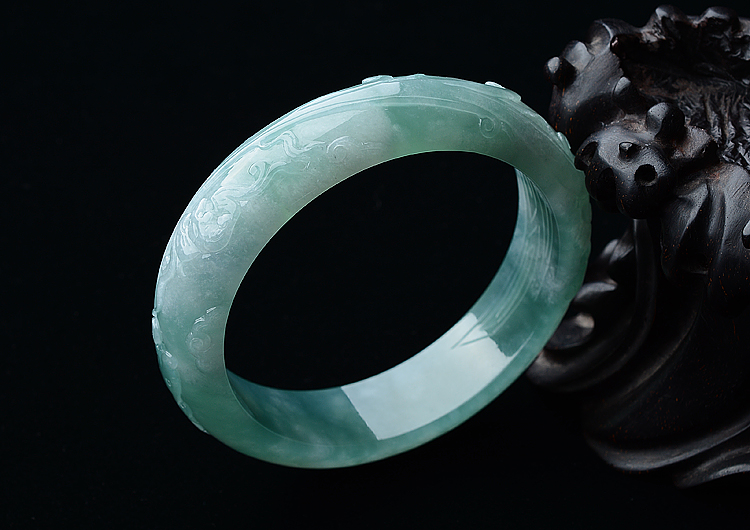 糯冰种晴水飘花雕花手镯（58mm）
