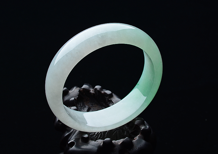 糯冰种晴水飘翠手镯（59.8mm）