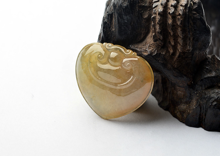 (成本清仓)冰种褐黄翡如意挂件