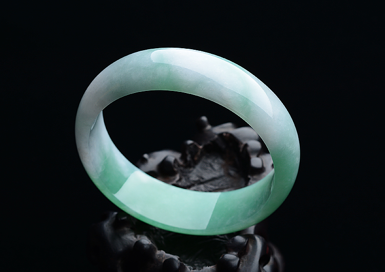 糯冰种翠色手镯（55mm）