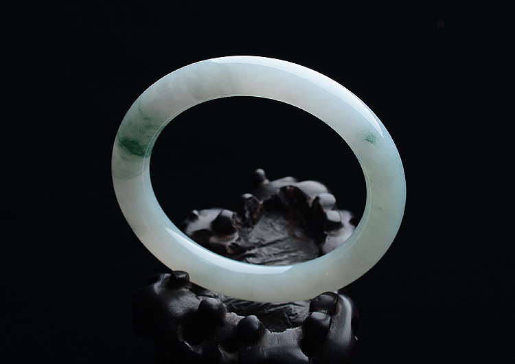 (超值推荐)糯冰种晴水飘花圆条手镯（54.5mm）
