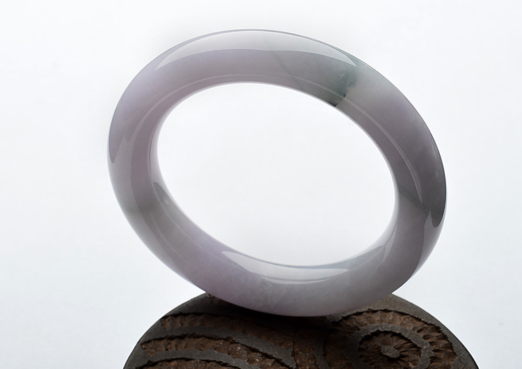 糯冰种春带彩圆条手镯(57.9mm)