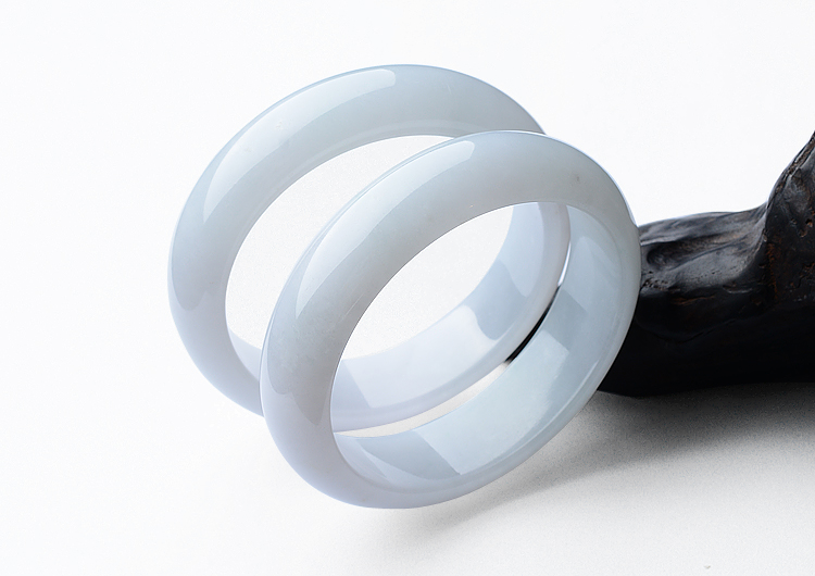 (超值推荐)糯冰种白色手镯（60mm/60mm）(一对)