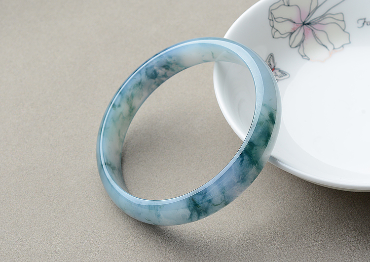 (超值推荐)冰种晴水飘花手镯（56.2mm）