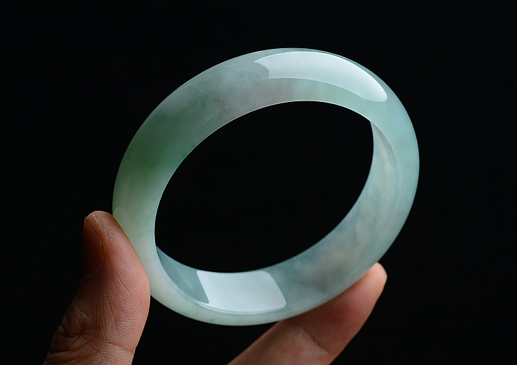 (超值推荐)冰种晴水飘花手镯（57.3mm）