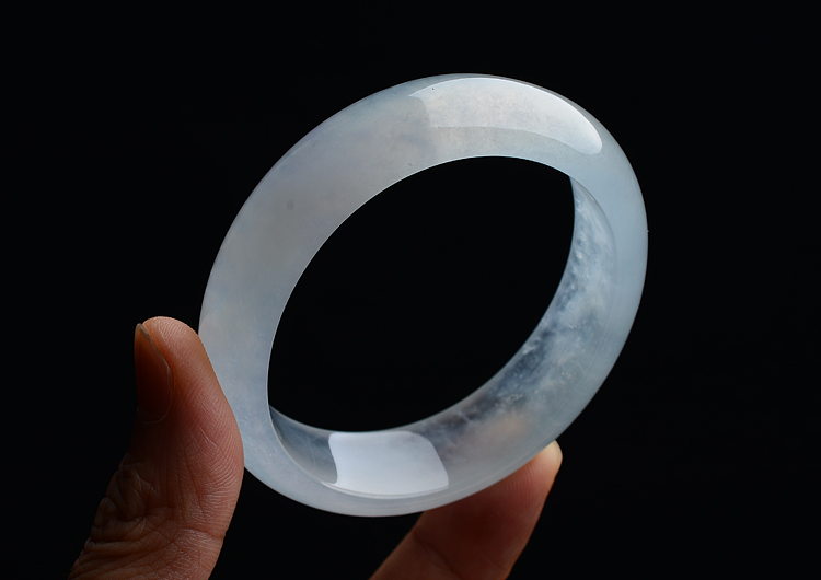 (超值推荐)冰种无色贵妃镯（56.5mm-50.5mm）
