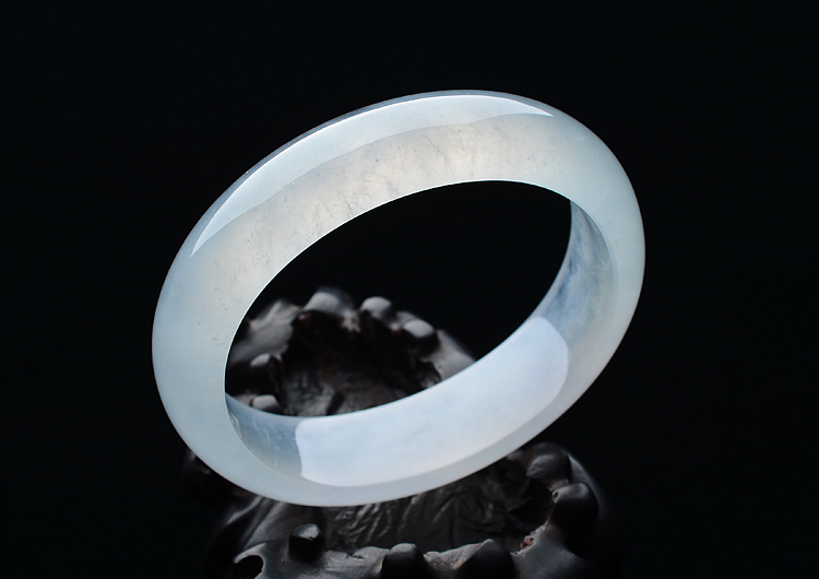 (超值推荐)冰种无色贵妃镯（56.5mm-50.5mm）