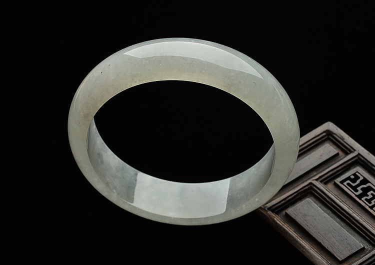 冰种淡晴水手镯(58.2mm)