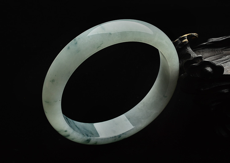 糯冰种飘花手镯(58.3mm)