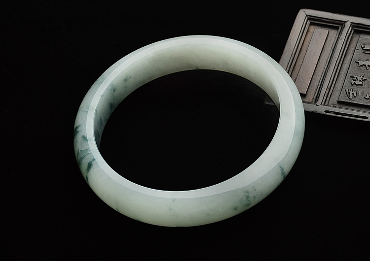 糯冰种飘花手镯(58.3mm)