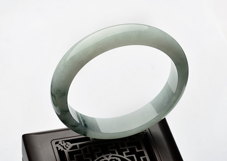 糯冰种飘花手镯(58.3mm)