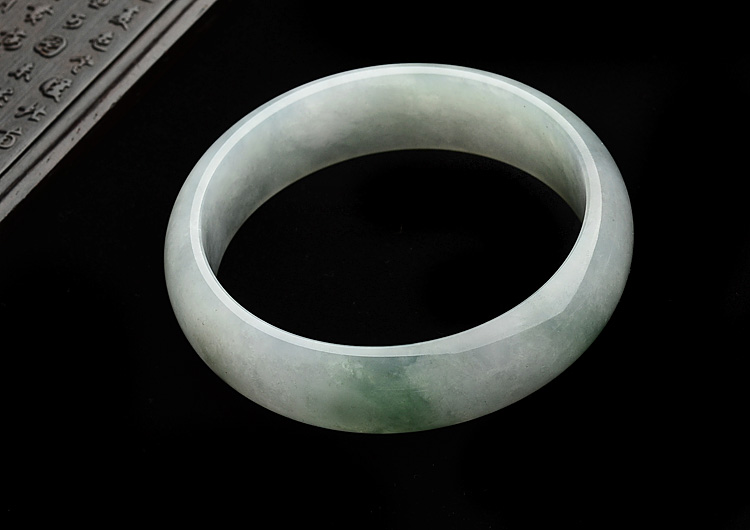糯冰种飘花手镯(60.3mm)