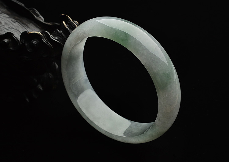 糯冰种飘花手镯(60.3mm)