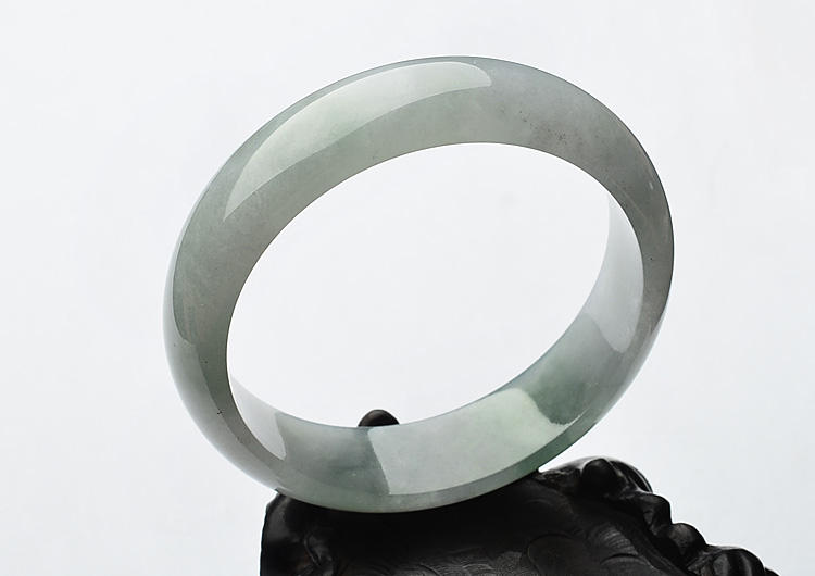 糯冰种飘花手镯(60.3mm)