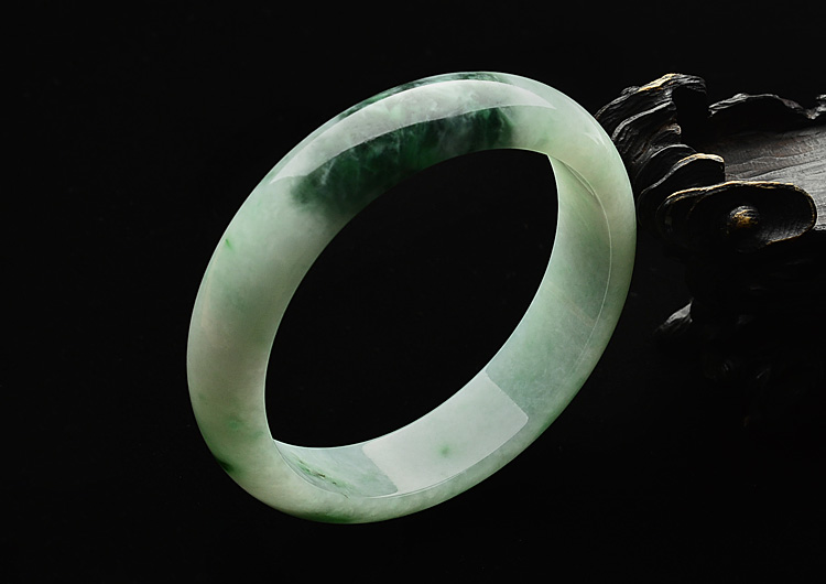糯冰种飘花手镯(59mm)