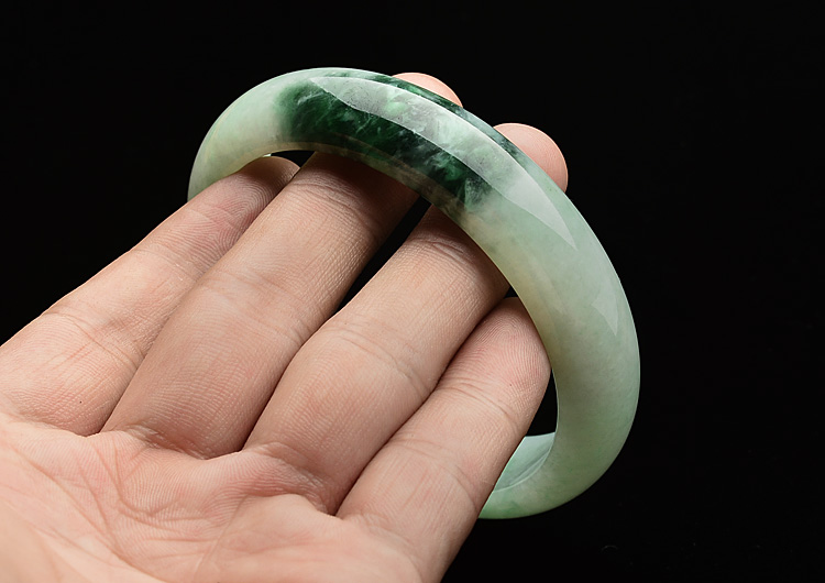 糯冰种飘花手镯(59mm)